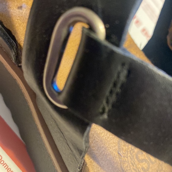 Ready to ship to you!!!❤️🎈🎊🎉Black Straps Sonoma sandals. - Picture 7 of 8